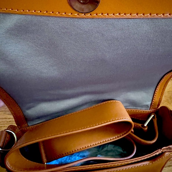 Marc Jacob’s Crossbody Bag - Picture 4 of 10